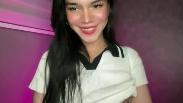 Image 3 of misselliefayexxx Stream on Chaturbate on 3 months ago