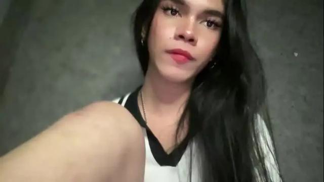 Image 10 of misselliefayexxx Stream on Chaturbate on 3 months ago