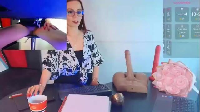 Image 10 of missellien Stream on Chaturbate on 3 months ago