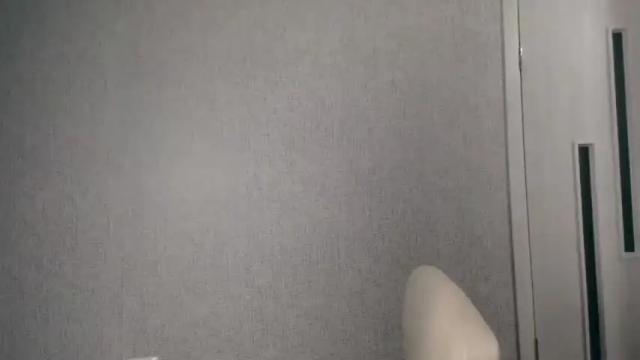 Image 2 of missemma111 Stream on Chaturbate on 17 months ago