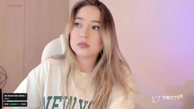 Image 6 of missgabii Stream on Chaturbate on 20 months ago