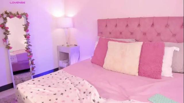 Image 12 of misshiller_gh Stream on Chaturbate on 10 days ago