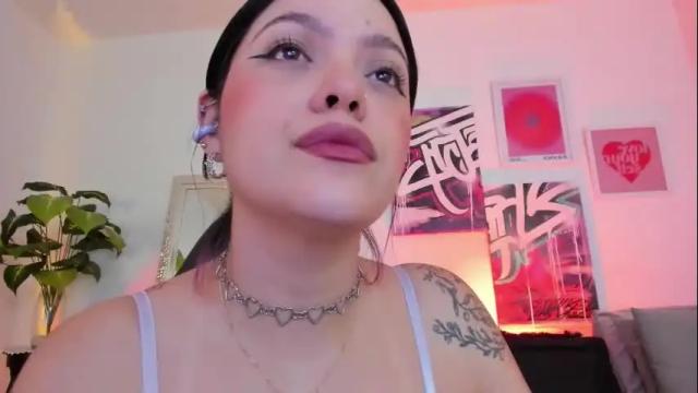 Image 11 of misshuntt3rs Stream on Chaturbate on 1 month ago