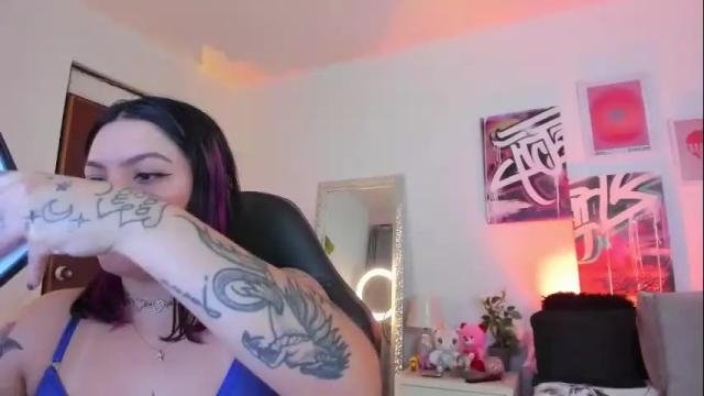 Image 2 of misshuntt3rs Stream on Chaturbate on 16 days ago