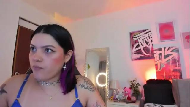 Image 3 of misshuntt3rs Stream on Chaturbate on 16 days ago