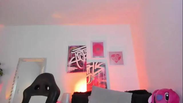 Image 10 of misshuntt3rs Stream on Chaturbate on 6 days ago