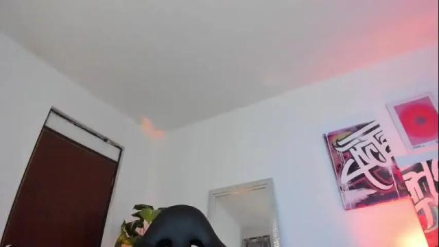 Image 12 of misshuntt3rs Stream on Chaturbate on 2 months ago