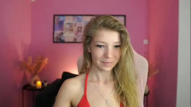 Image 7 of missicute18 Stream on Chaturbate on 17 days ago