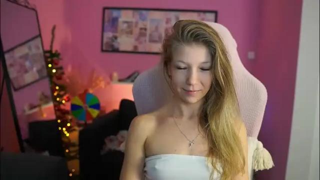 Image 12 of missicute18 Stream on Chaturbate on 20 days ago