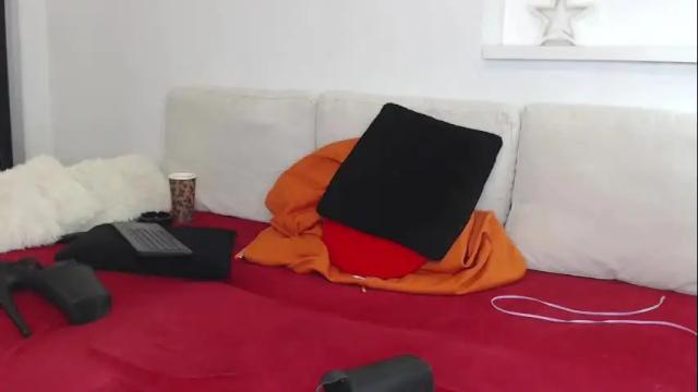 Image 4 of missjenifer Stream on Chaturbate on 3 months ago