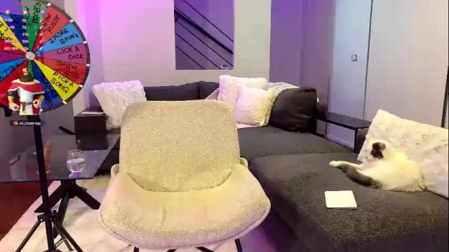 Image 12 of missjessicajade Stream on Chaturbate on 26 days ago