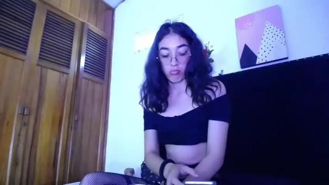 Image 6 of missjhonnes Stream on Chaturbate on 17 months ago