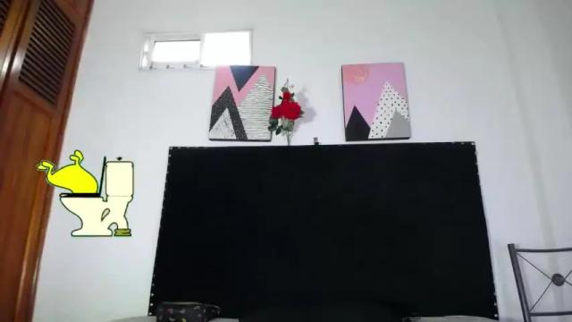 Image 11 of missjhonnes Stream on Chaturbate on 17 months ago