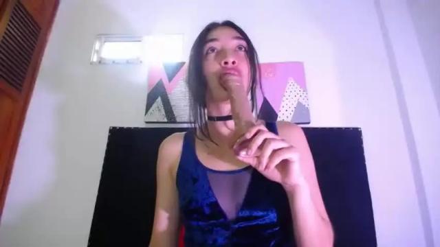 Image 12 of missjhonnes Stream on Chaturbate on 16 months ago