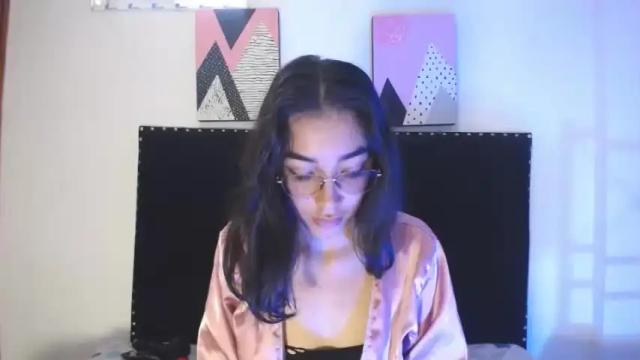 Image 2 of missjhonnes Stream on Chaturbate on 16 months ago
