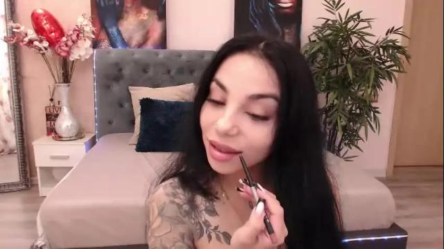 Image 2 of missjuliax Stream on Chaturbate on 16 days ago
