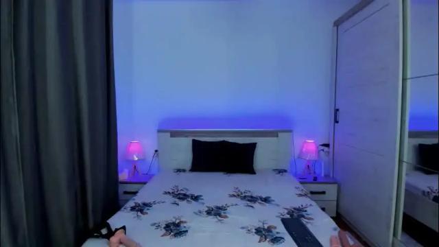 Image 2 of misskarla20 Stream on Chaturbate on 2 months ago