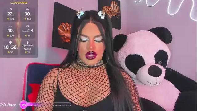 Image 2 of misskassandraa_ Stream on Chaturbate on 2 months ago