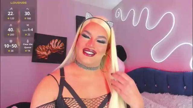 Image 3 of misskassandraa_ Stream on Chaturbate on 1 month ago