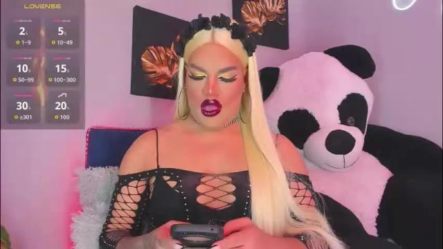 Image 2 of misskassandraa_ Stream on Chaturbate on 1 month ago