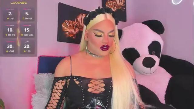 Image 3 of misskassandraa_ Stream on Chaturbate on 1 month ago