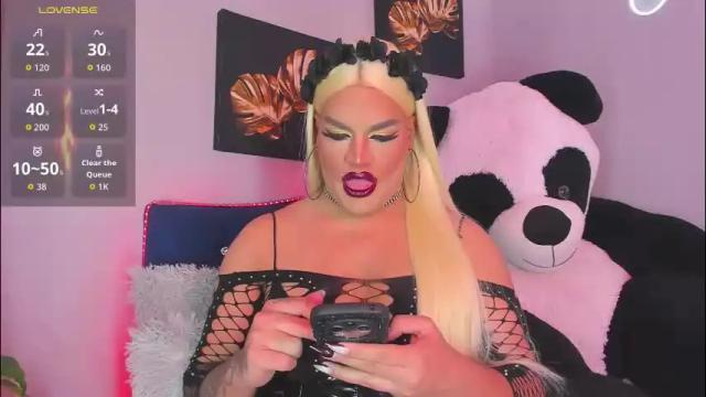 Image 7 of misskassandraa_ Stream on Chaturbate on 1 month ago