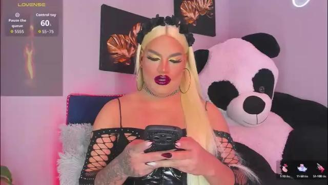 Image 8 of misskassandraa_ Stream on Chaturbate on 1 month ago