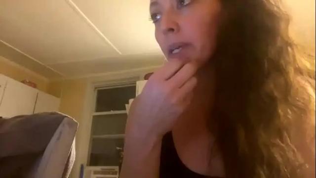 Image 11 of misskatherinelondon Stream on Chaturbate on 19 months ago