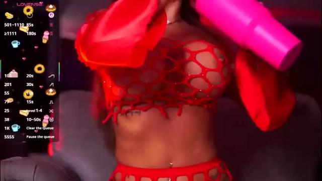 Image 2 of misskiarra Stream on Chaturbate on 1 month ago