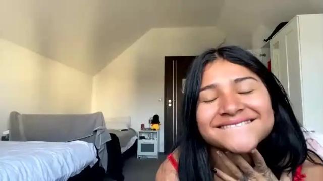 Image 8 of misskylie_ Stream on Chaturbate on 16 months ago