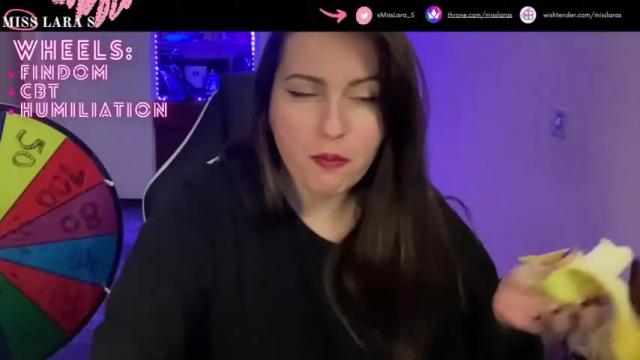 Image 2 of misslaras Stream on Chaturbate on 17 months ago