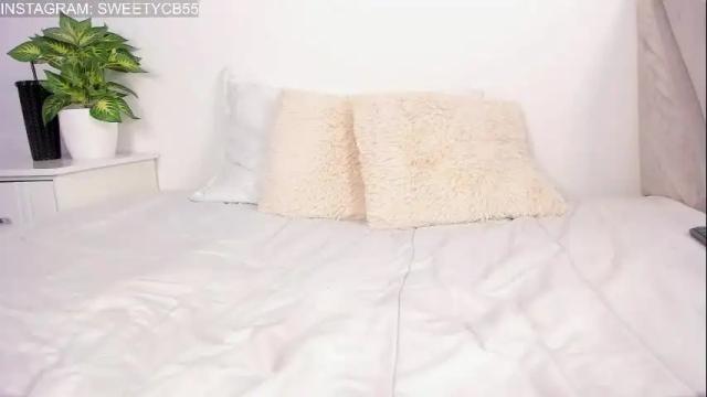 Image 11 of misslindadiaomond Stream on Chaturbate on 19 days ago