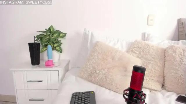 Image 10 of misslindadiaomond Stream on Chaturbate on 26 days ago