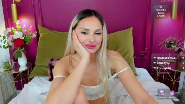 Image 8 of misslou_ Stream on Chaturbate on 19 days ago