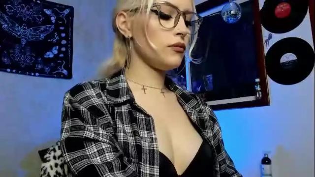 Image 10 of missluna27 Stream on Chaturbate on 1 month ago