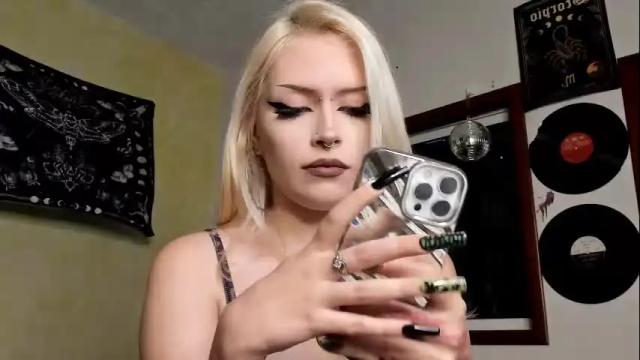 Image 6 of missluna27 Stream on Chaturbate on 1 month ago