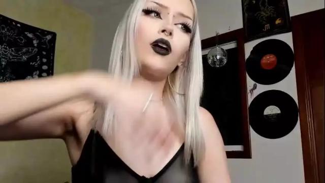Image 2 of missluna27 Stream on Chaturbate on 1 month ago