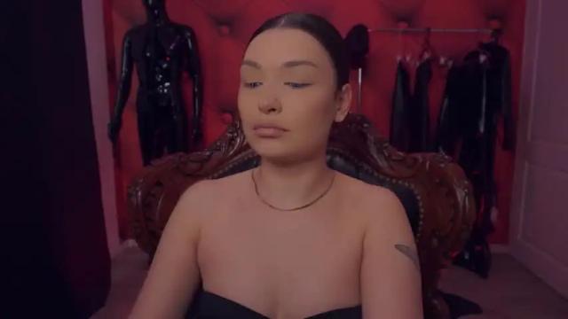 Image 6 of missluxxandra Stream on Chaturbate on 16 months ago
