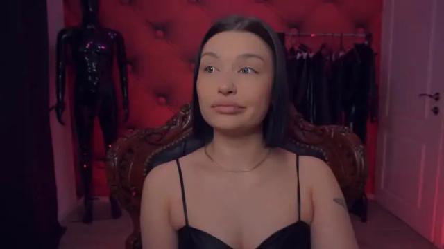 Image 4 of missluxxandra Stream on Chaturbate on 15 months ago