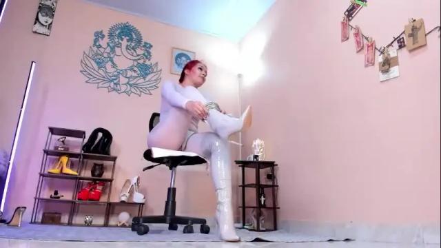 Image 2 of missmabelle_ Stream on Chaturbate on 27 days ago