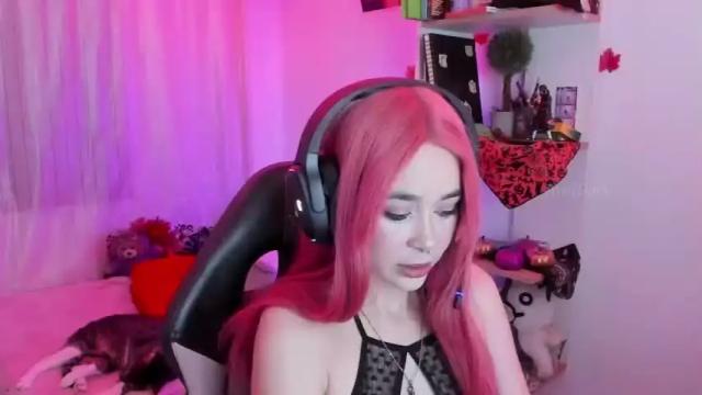 Image 8 of missmaddox Stream on Chaturbate on 14 months ago