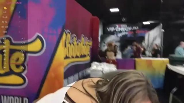 Image 12 of missmakaylacox Stream on Chaturbate on 19 months ago