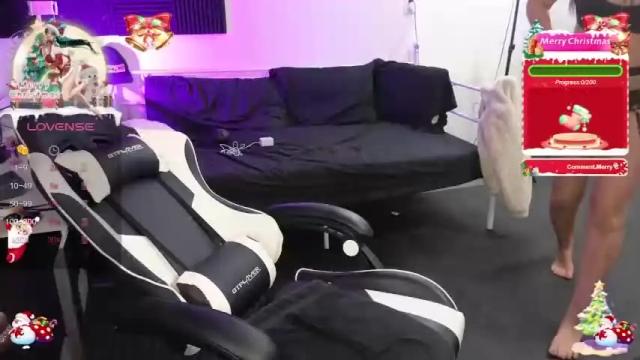 Image 2 of missmakaylacox Stream on Chaturbate on 17 months ago