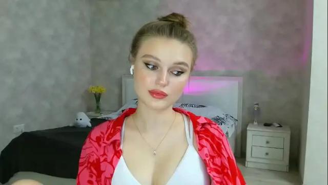 Image 10 of missmariat Stream on Chaturbate on 3 months ago