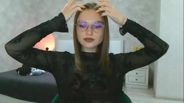 Image 10 of missmariat Stream on Chaturbate on 3 months ago