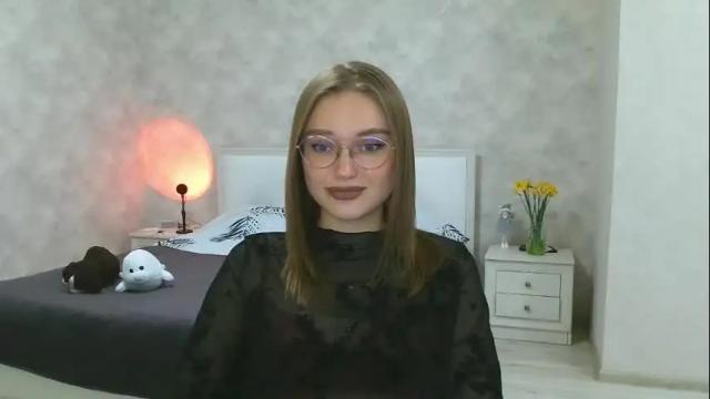 Image 12 of missmariat Stream on Chaturbate on 3 months ago