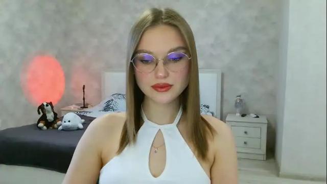 Image 6 of missmariat Stream on Chaturbate on 3 months ago