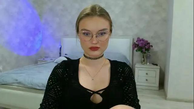 Image 4 of missmariat Stream on Chaturbate on 3 months ago