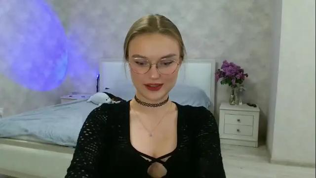Image 6 of missmariat Stream on Chaturbate on 3 months ago