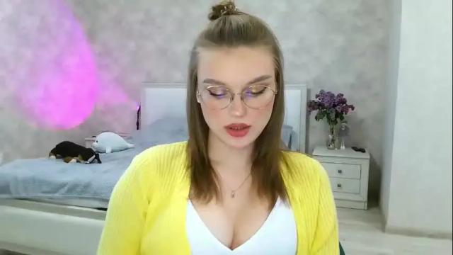 Image 10 of missmariat Stream on Chaturbate on 2 months ago